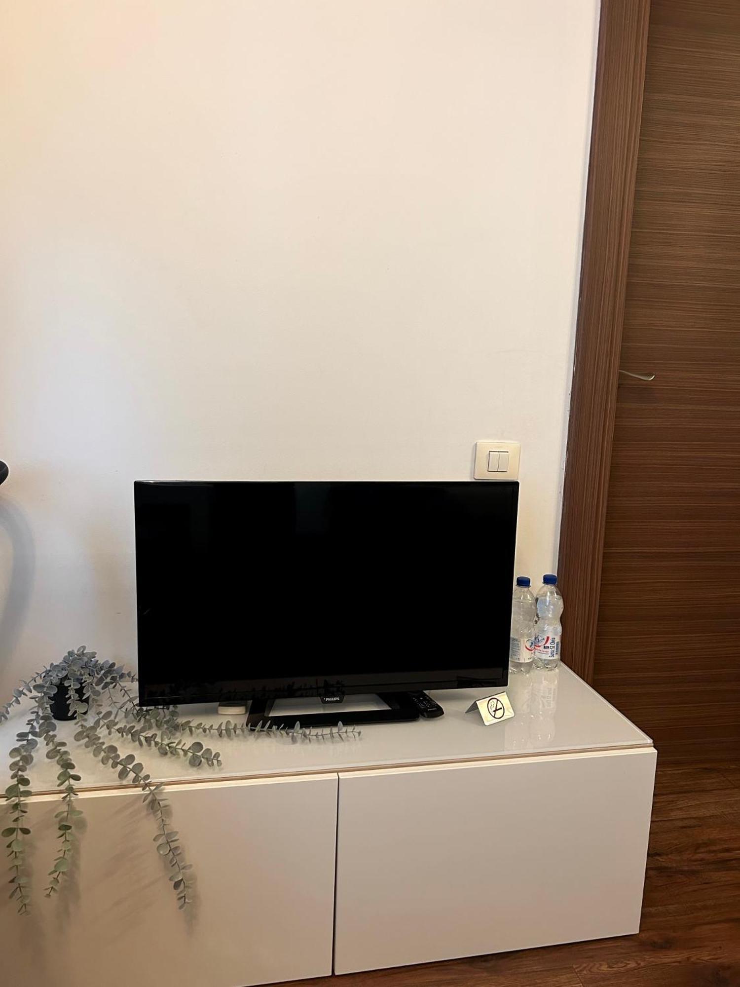 Cozy Apartment With Self Check-In Near Promenada Mall And Verdi Park Bucarest Exterior foto