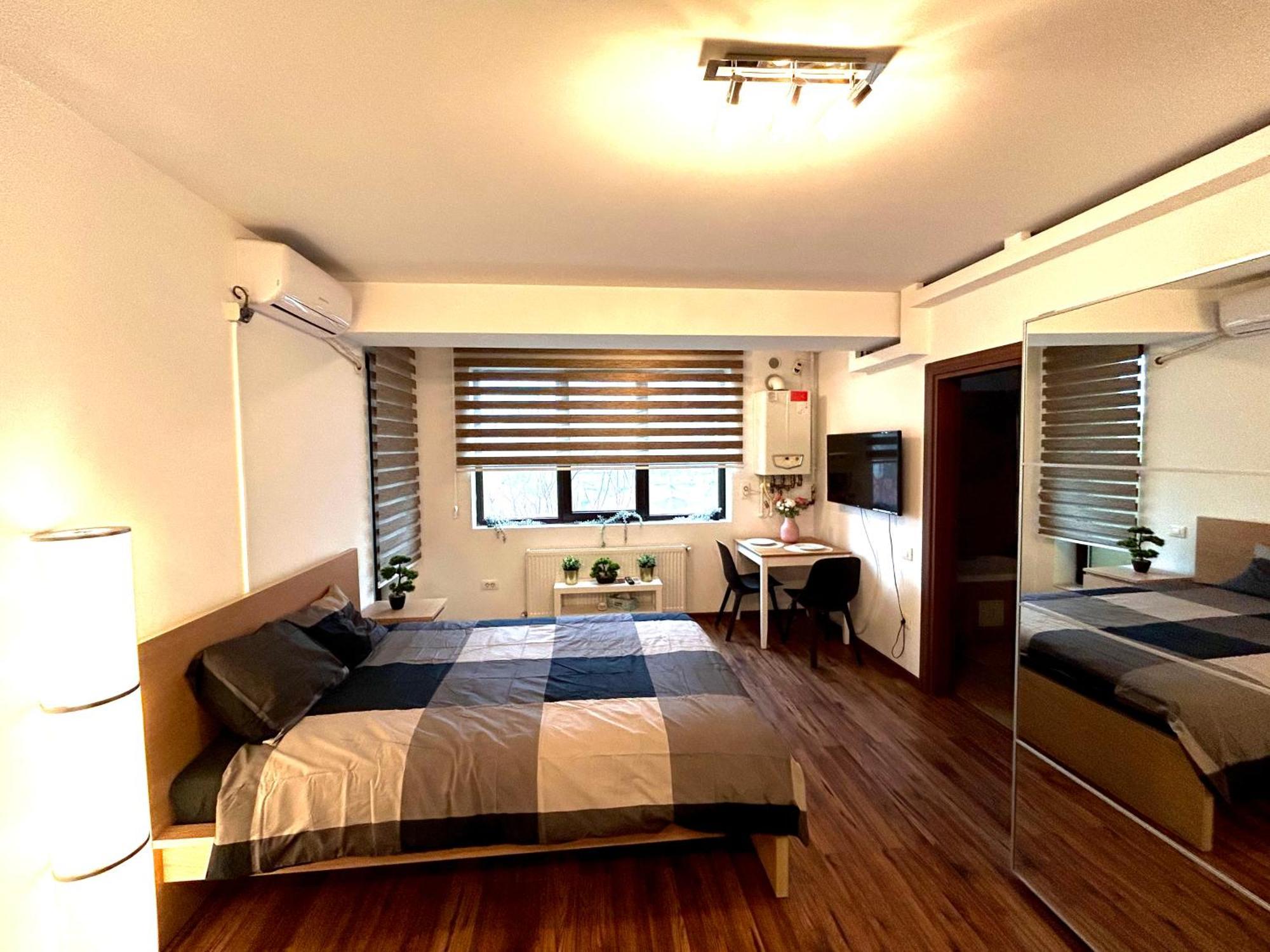 Cozy Apartment With Self Check-In Near Promenada Mall And Verdi Park Bucarest Exterior foto